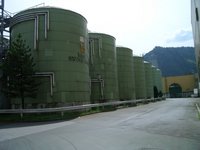 Storage vessels